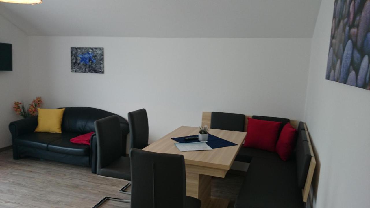 Haus Alpina Apartamento Weissensee Exterior foto